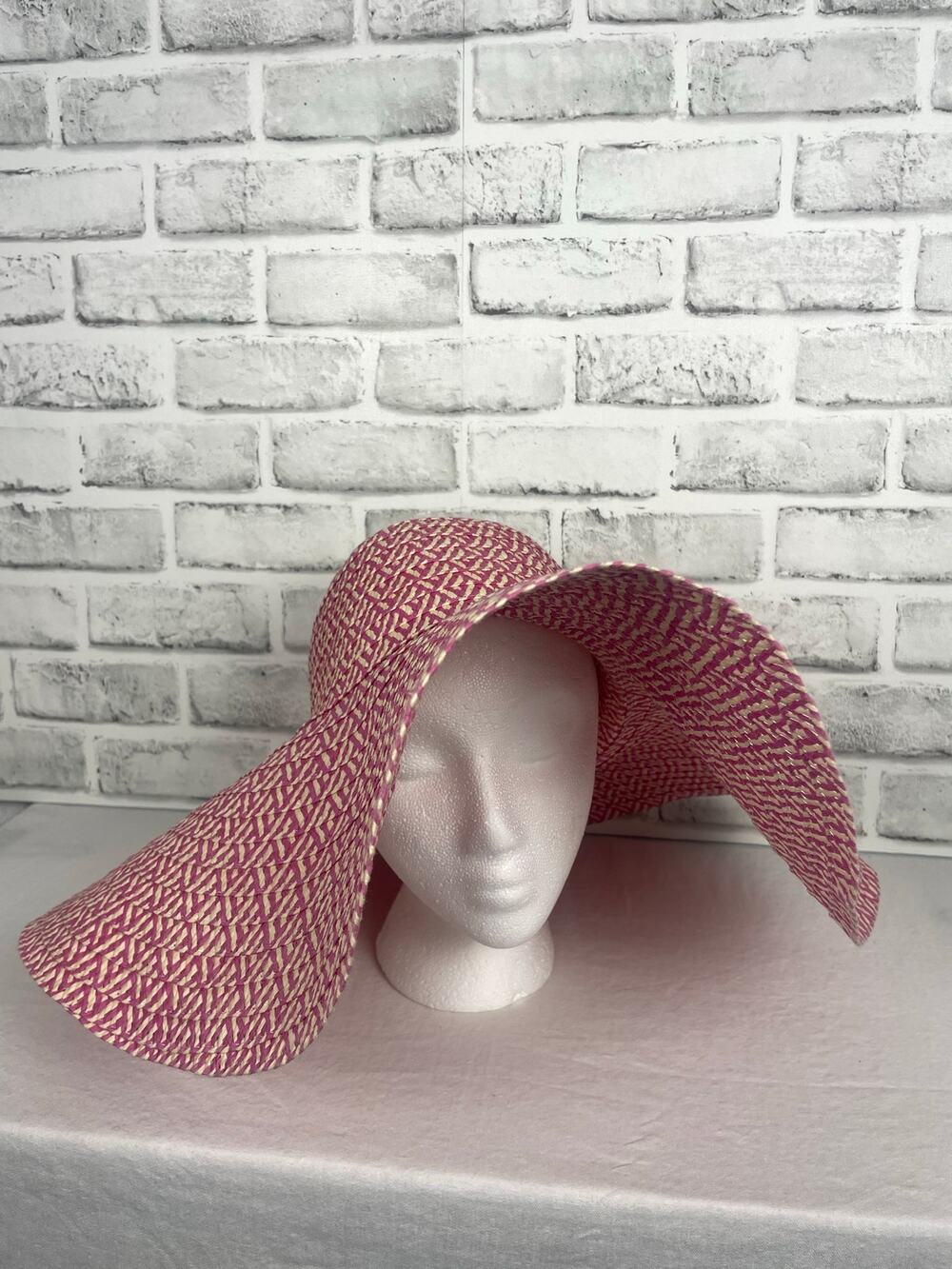 Wide Brim Straw Sun Hat Pink Beige Chevron Floppy Beach Summer Packable